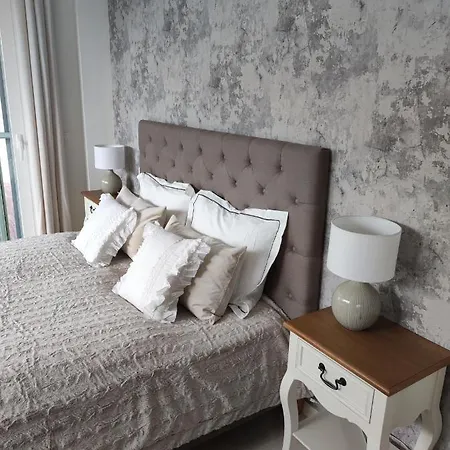Costalita On The - 3 Bedroom Cosy * Εστεπόνα