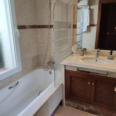 Апартаменты Costalita On The - 3 Bedroom Cosy Эстепона