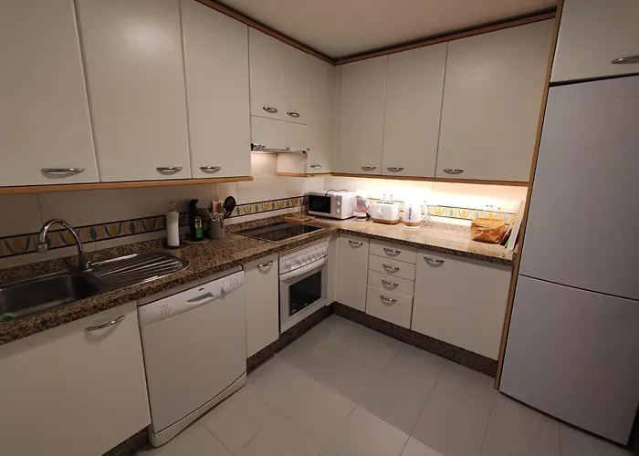 Апартаменты Costalita On The - 3 Bedroom Cosy Эстепона