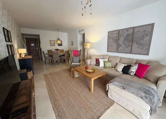 Costalita On The - 3 Bedroom Cosy Estepona